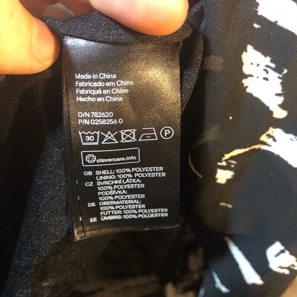 H&M Flowy Dress - Picture 6 of 8